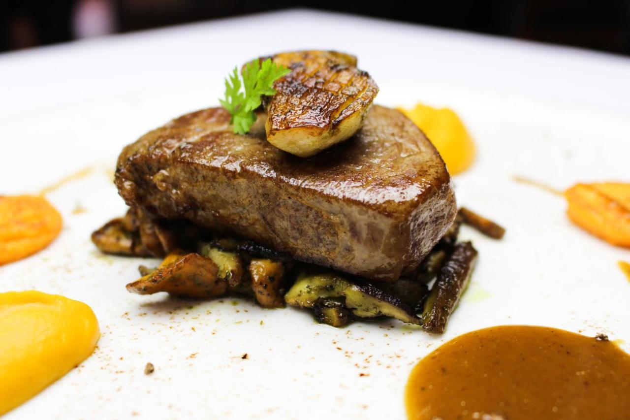 Hotel-Restaurant La P'Tite Auberge Lillebonne Εξωτερικό φωτογραφία