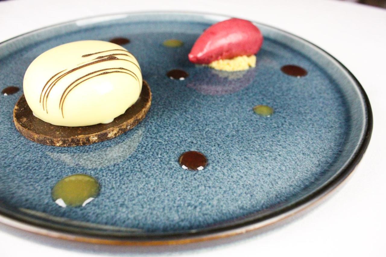 Hotel-Restaurant La P'Tite Auberge Lillebonne Εξωτερικό φωτογραφία