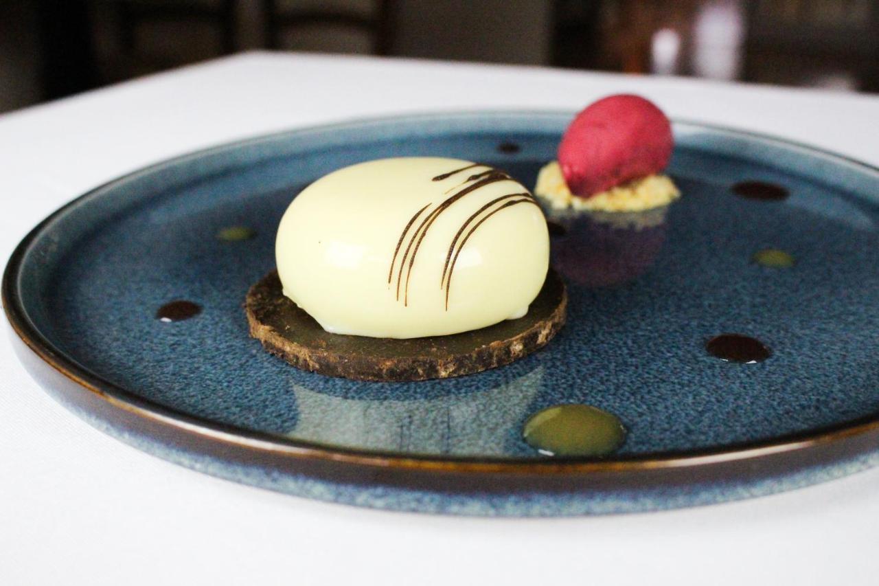 Hotel-Restaurant La P'Tite Auberge Lillebonne Εξωτερικό φωτογραφία