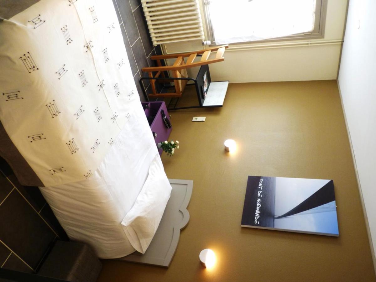 Hotel-Restaurant La P'Tite Auberge Lillebonne Εξωτερικό φωτογραφία