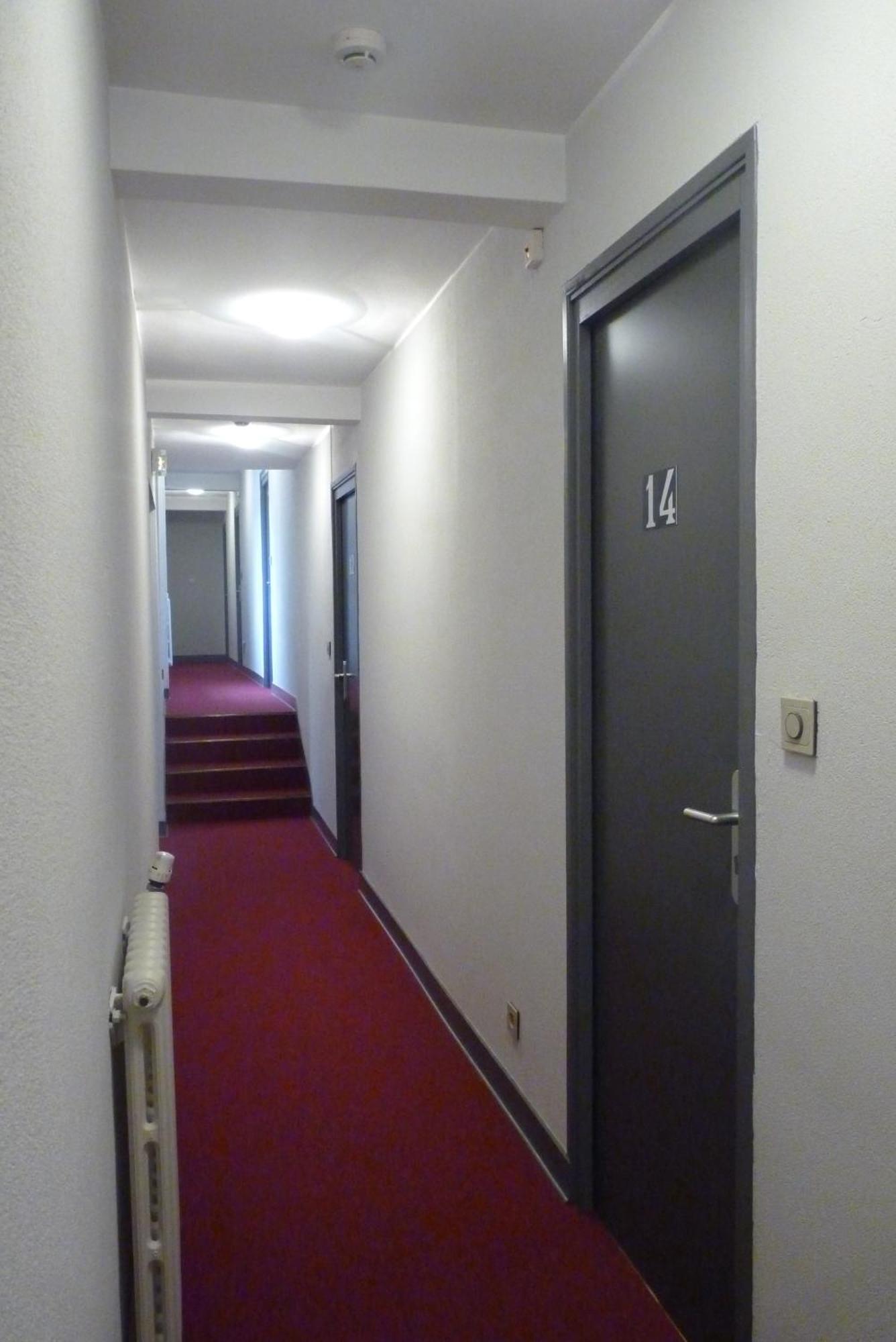 Hotel-Restaurant La P'Tite Auberge Lillebonne Εξωτερικό φωτογραφία
