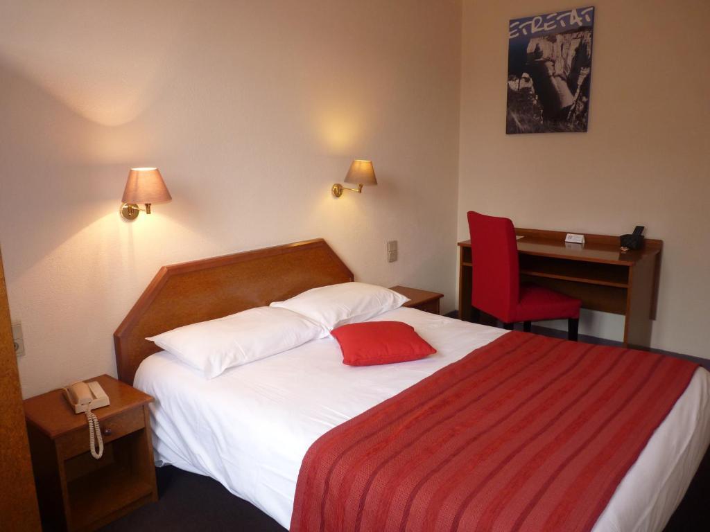 Hotel-Restaurant La P'Tite Auberge Lillebonne Δωμάτιο φωτογραφία